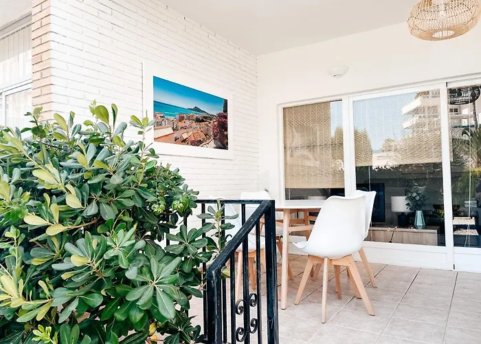 A Un Paso De La Playa Con Piscina Privada
