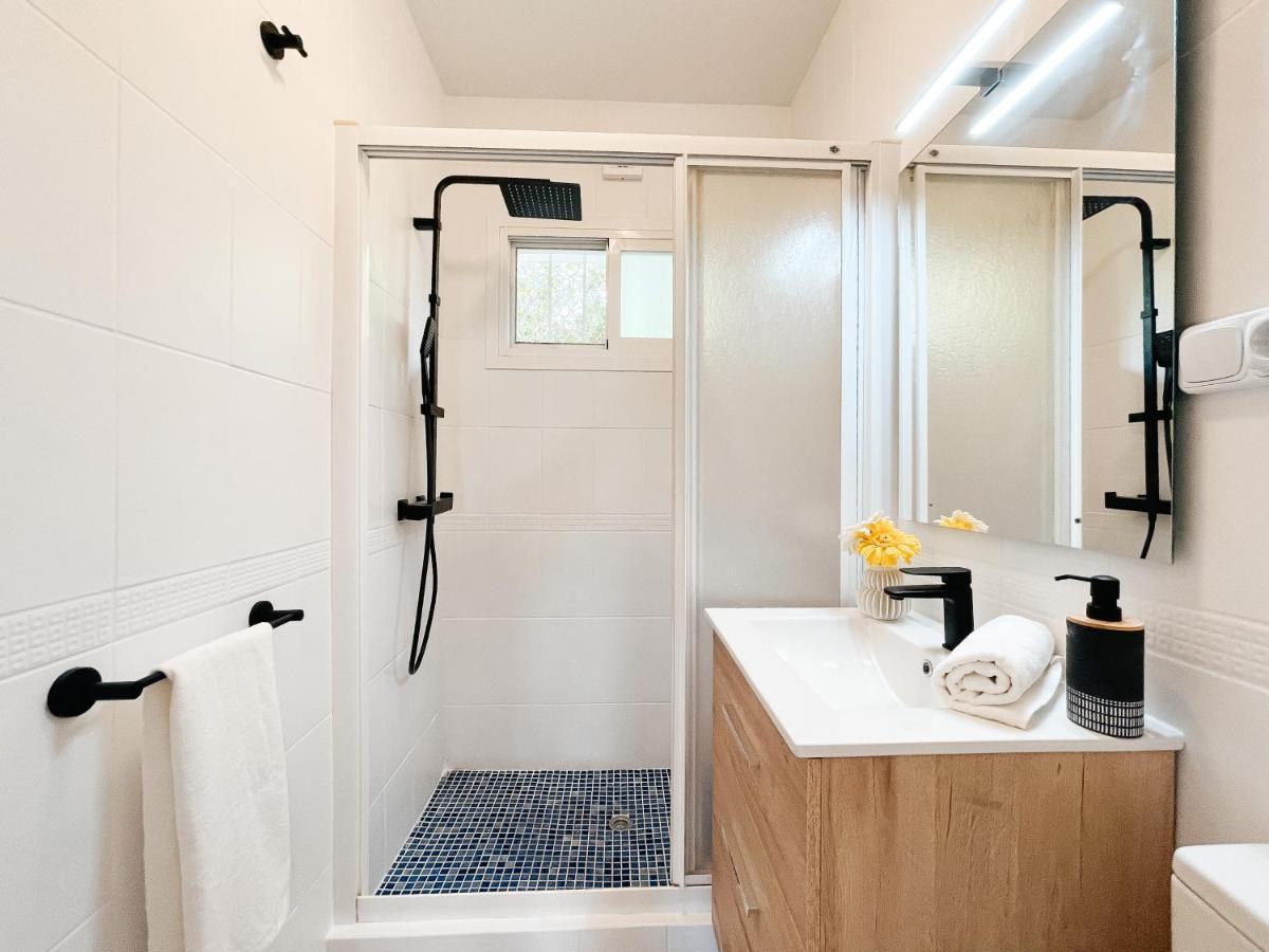 A Un Paso De La Playa Con Piscina Privada