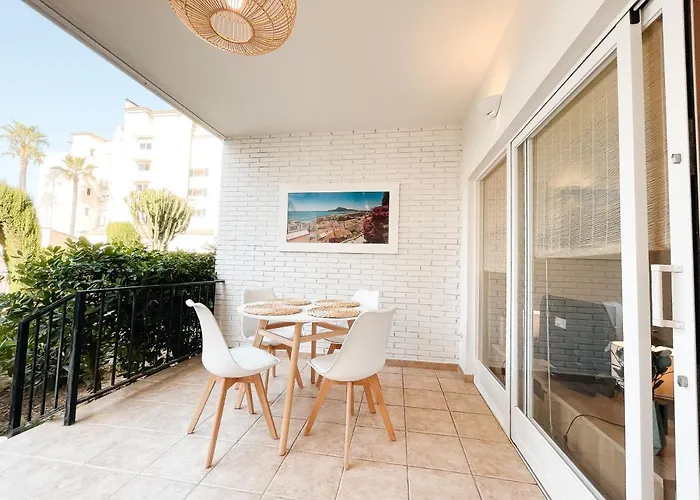 A Un Paso De La Playa Con Piscina Privada